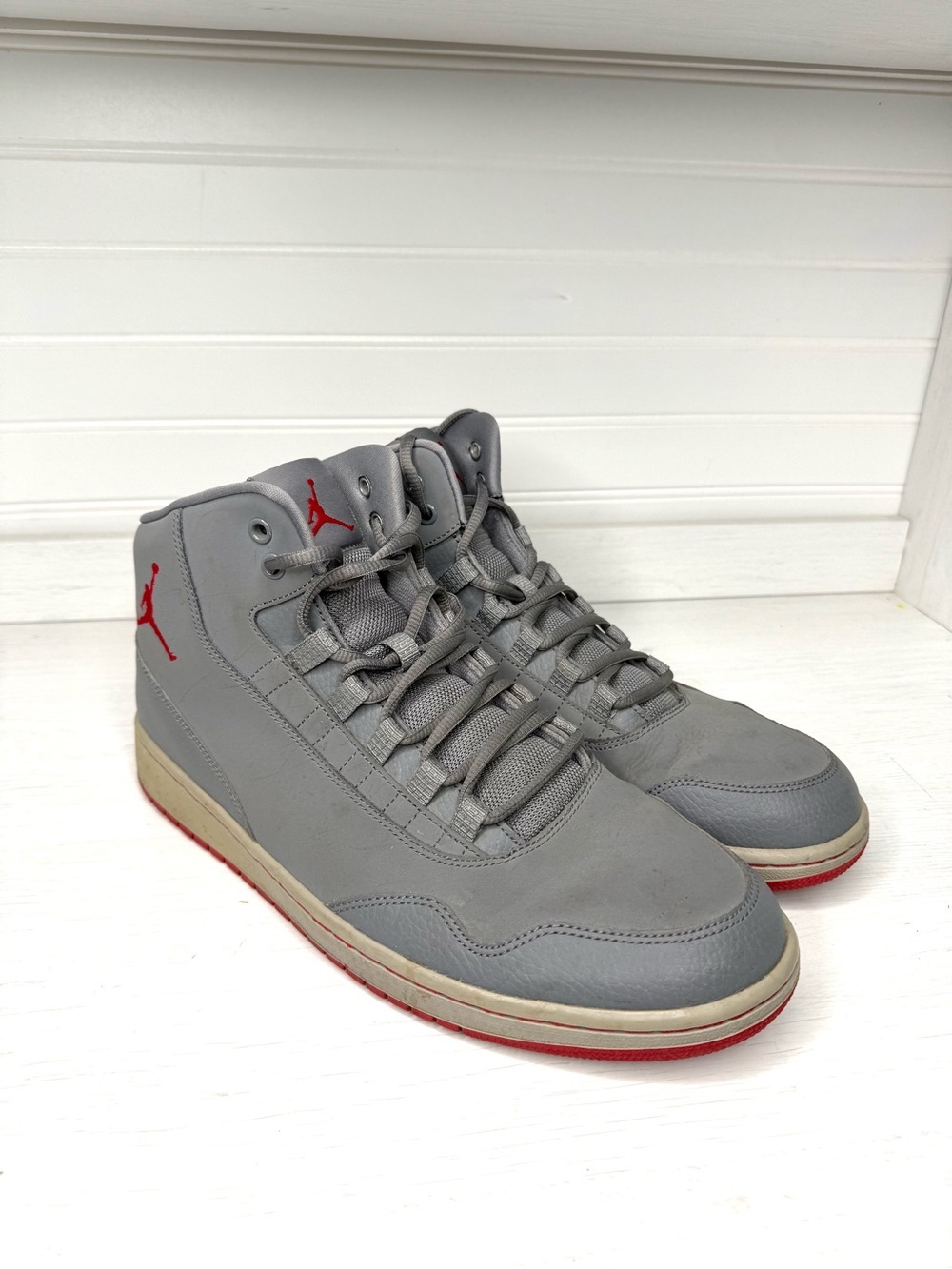 Jordan Executive Wolf Grey Varsity Red Size 12M- Rare Nike Sneaker